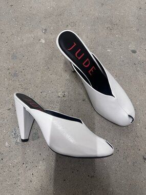 Jude Paw Mule Heels White Leather